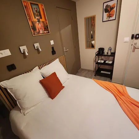 Le Croc'n Bar Orange Bed & Breakfast 3*